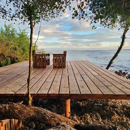 Surf Deck Hotel Thulusdhoo Exterior photo