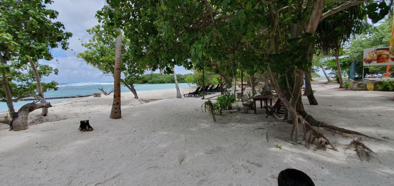 Surf Deck Hotel Thulusdhoo Exterior photo